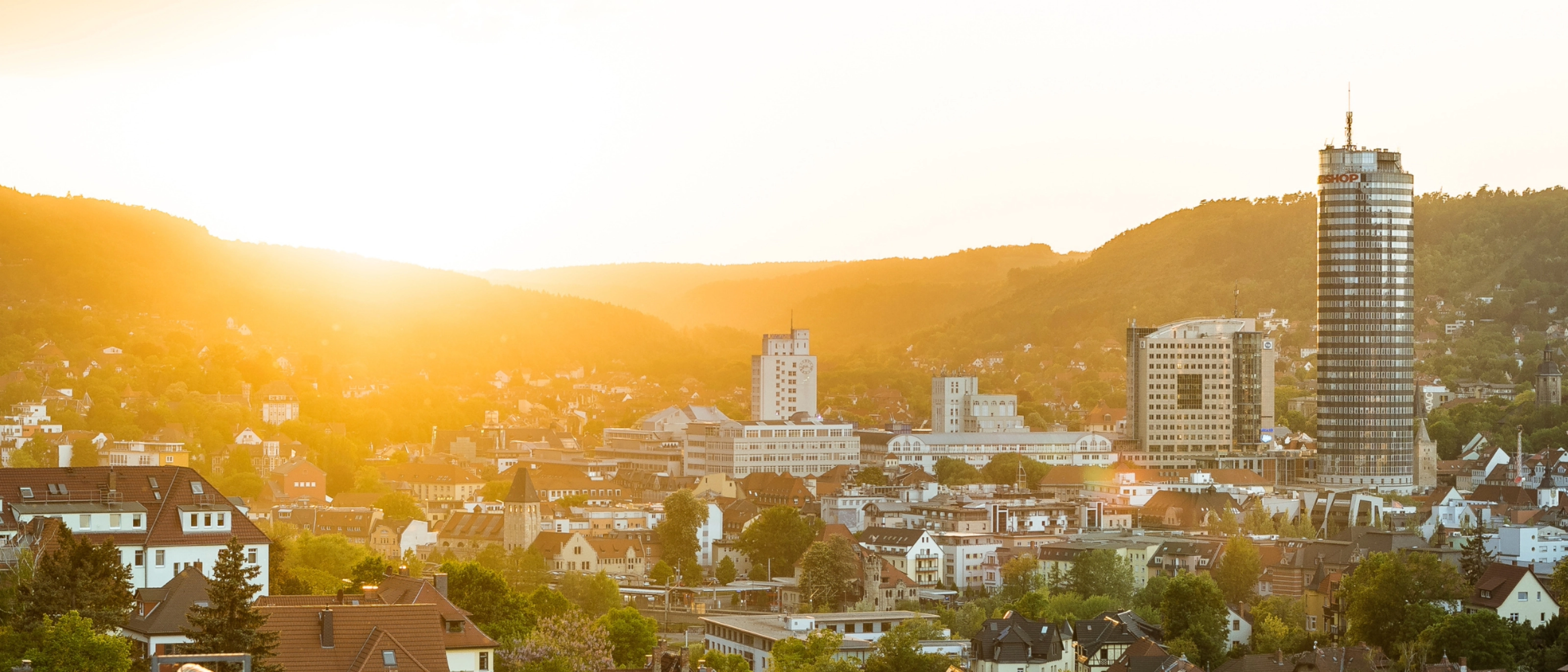 Stadt Jena im Sonnenuntergang