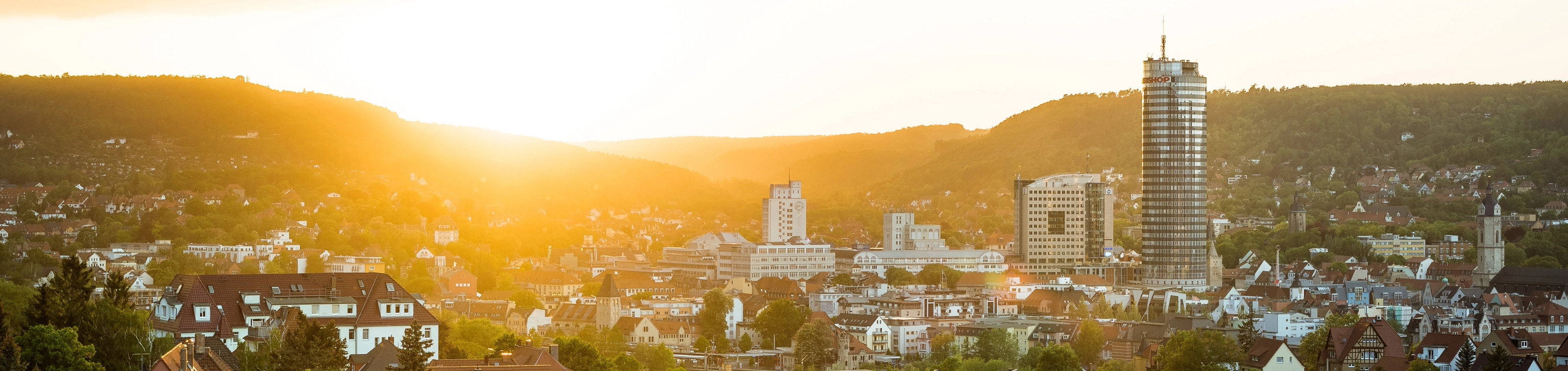 Stadt Jena im Sonnenuntergang