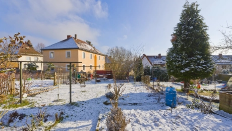 Beautiful living in Hermsdorf close to the train station