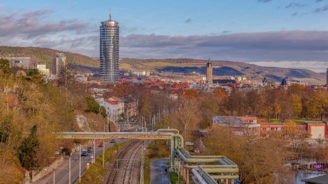 Großprojekt beginnt: Tiefbauarbeiten in der Lichtenhainer Straße / Stadtwerke erinnern an bevorstehe