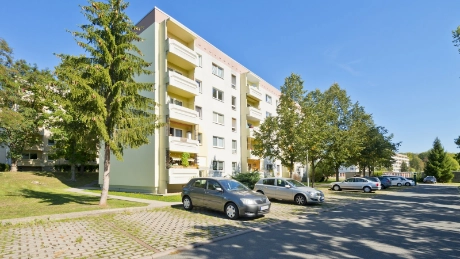 Im Grünen gelegene 3-Raumwohnung mit Einbauküche in Blankenhain!